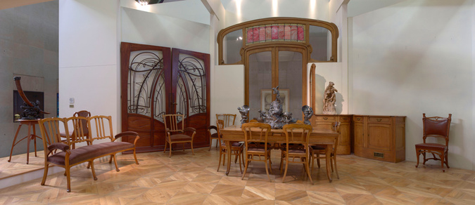 Victor Horta - Table