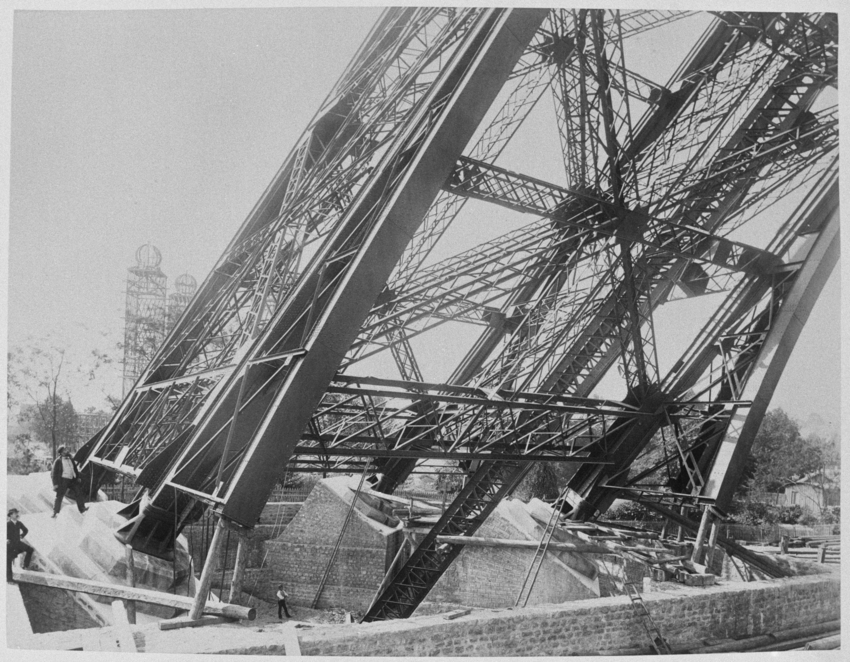 Les Culées d'une pile. Septembre 1888 - Neurdein frères