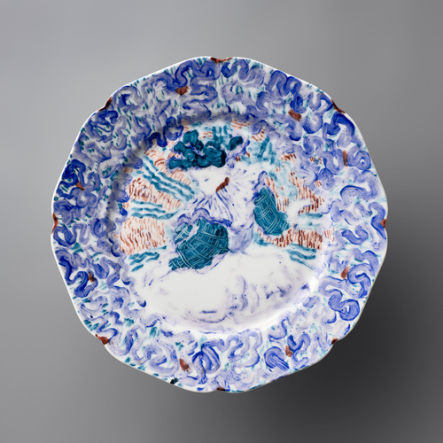 Edouard Vuillard - Assiette plate : Femme assise à la blouse bleue et blanche