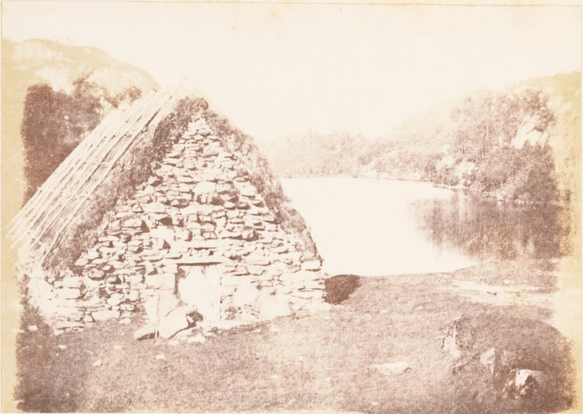 William Henry Fox Talbot - Highland hut on the banks of Lock Katrine
