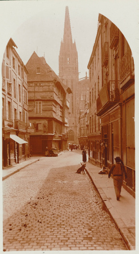 Charles Augustin Lhermitte - Quimper, la rue Kéréon et la cathédrale Saint-Coren...