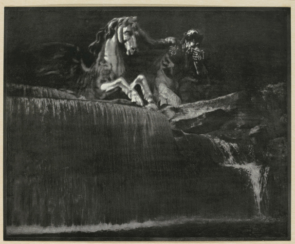 Alvin Langdon Coburn - The Fountain at Trevi