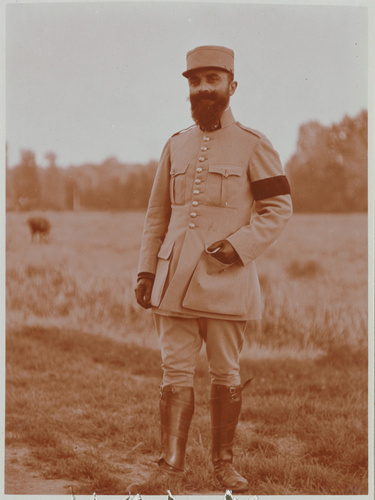 Charles Augustin Lhermitte - Homme en uniforme