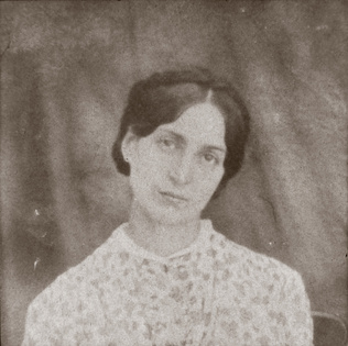 Auguste Vacquerie - Tête d'Adèle en robe à feuilles de vigne
