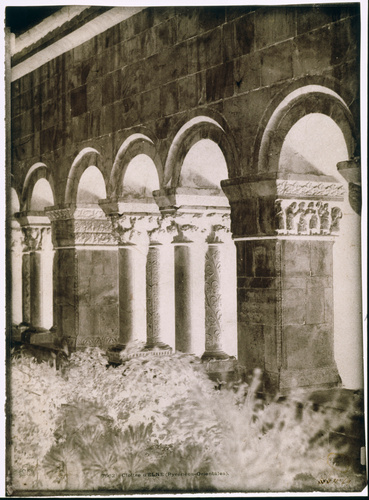 Gustave Le Gray - Elne (Pyrénées-Orientales) - Arcades du cloître, ancienne cath...