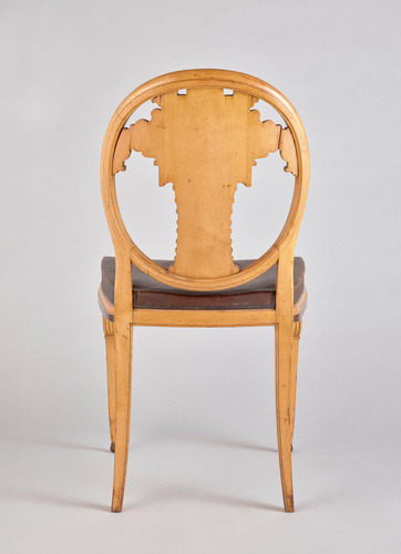 Paul Follot - Chaise à motif de corbeille chargée de fruits et de fleurs stylisé...