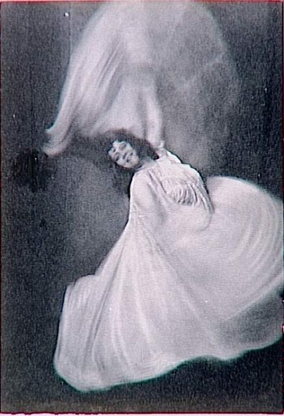 Anonyme - Loïe Fuller dansant