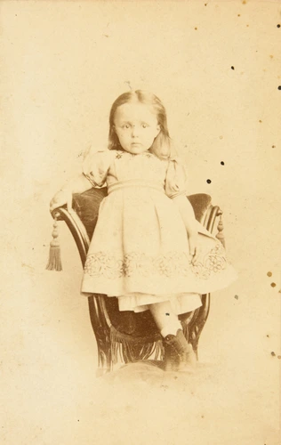 Joseph Dupont - Anna Alma-Tadema, seconde fille du peintre, à l'âge de deux ans,...