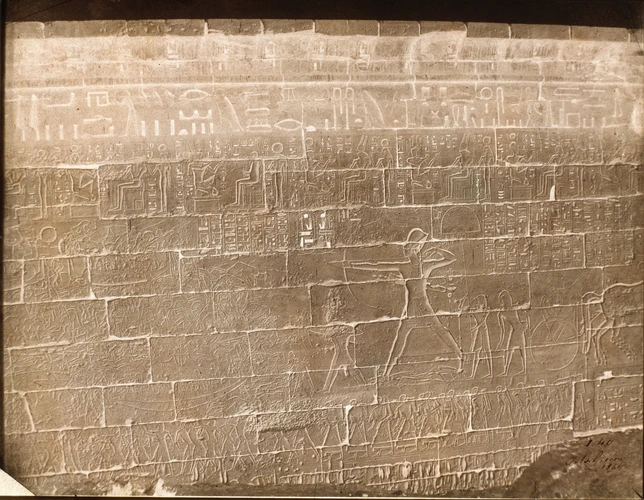 Médinet-Habou, Temple funéraire de Ramsès III, muraille du nord (5) - John Beasley Greene