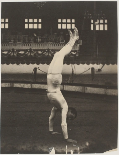 Albert Londe - Hippodrome de l'Alma, acrobate