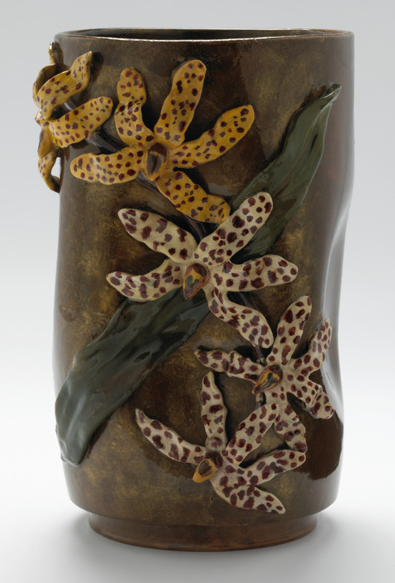 Emile Gallé - Vase à décor d'orchidées en haut-relief