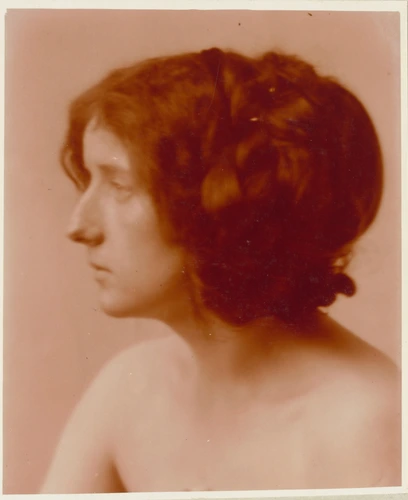 Portrait en buste d'une jeune femme aux épaules nues - Charles Augustin Lhermitte