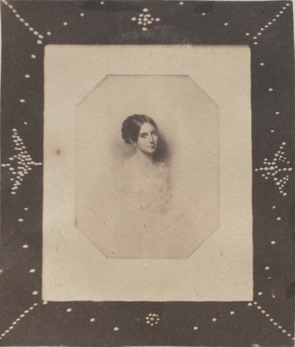 Photographie d'un portrait de Léopoldine Hugo dans un cadre - Auguste Vacquerie