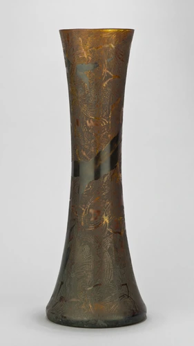 Muller Frères - Vase forme diabolo, décor de pommes de pin et d'oiseaux à plumag...
