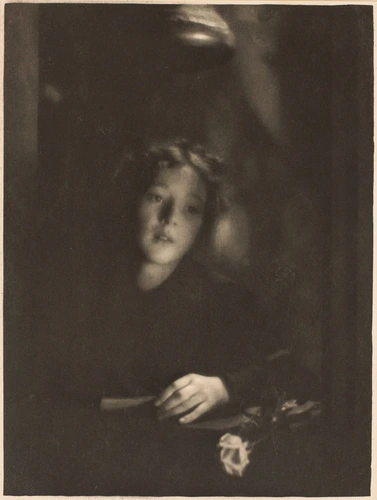 Clarence Hudson White - Girl with Rose