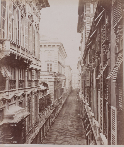 Gênes, vue de la Strada Nuova aujourd'hui Via Garibaldi avec à gauche le Palazzo Bianco et les jardins du Palazzo Tursi