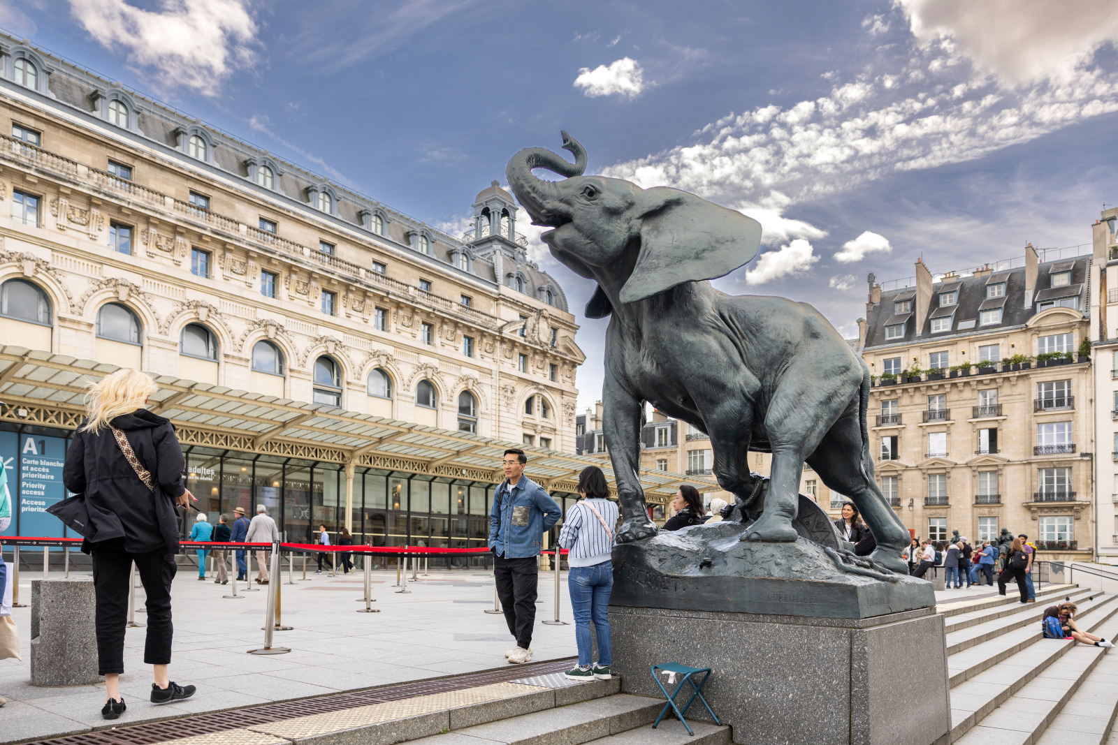 Musée d'Orsay background