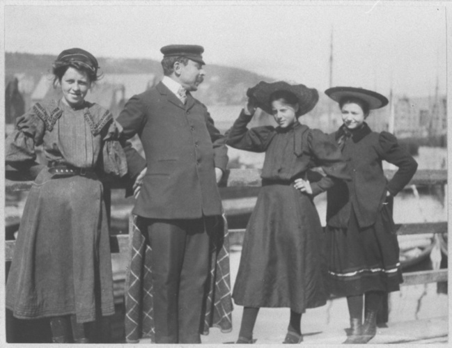 Anonyme - Quatre personnages à bord de l'Ariane