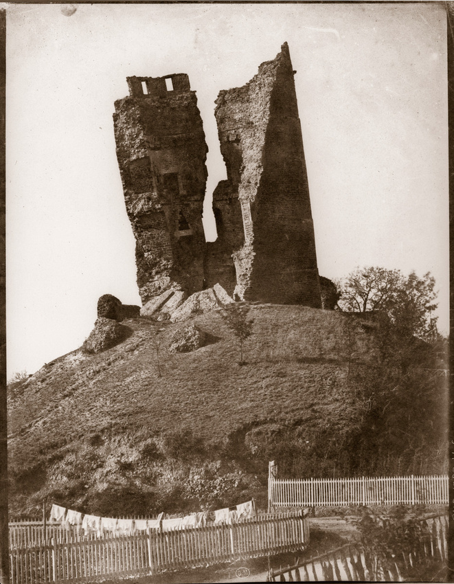 Alphonse Poitevin - Tour en ruine sur une éminence