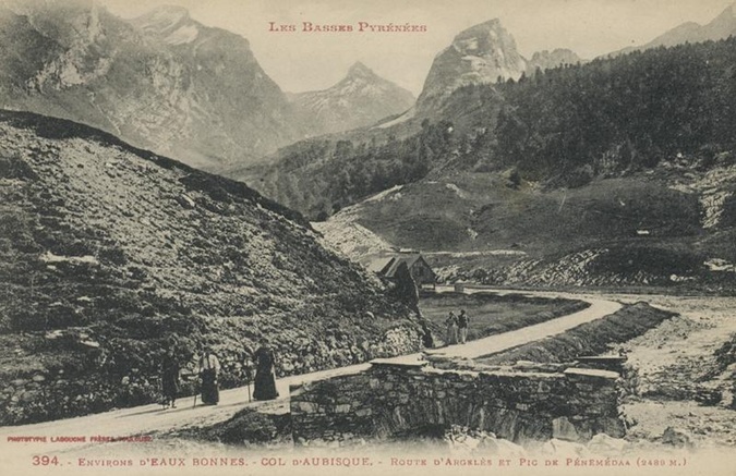 Phototypie Labouche Frères - Environs d'Eaux-Bonnes. Col d'Aubisque. Route d'Arg...