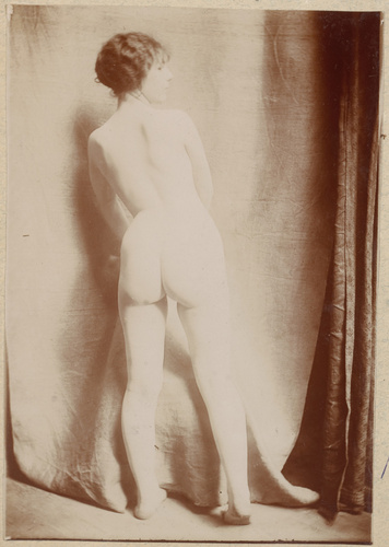 François-Rupert Carabin - Femme nue debout de dos, visage de profil droit