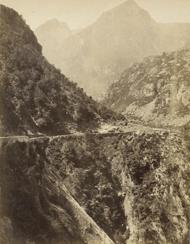 Le Pas de l'Echelle, route de Gavarnie