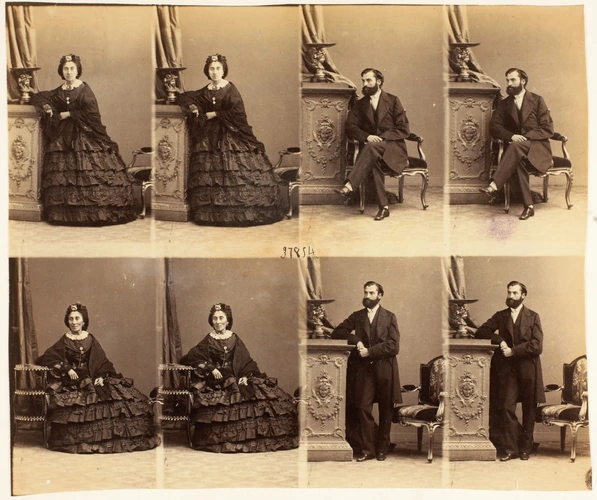 André Adolphe Eugène Disdéri - M. et Me Pravikoff en huit poses, quatre de madam...