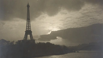 Anonyme, La Tour Eiffel la nuit