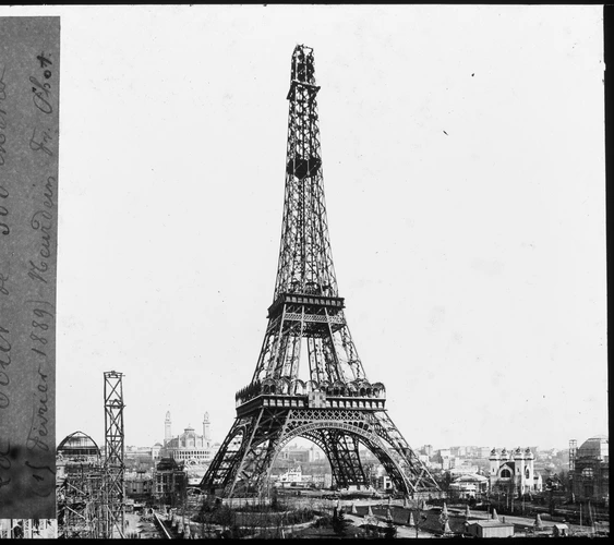Neurdein frères - La Tour Eiffel au 11 février 1889