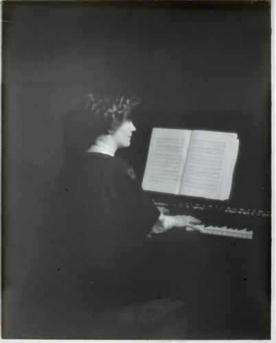 Paul Haviland - Femme de trois-quarts dos, au piano