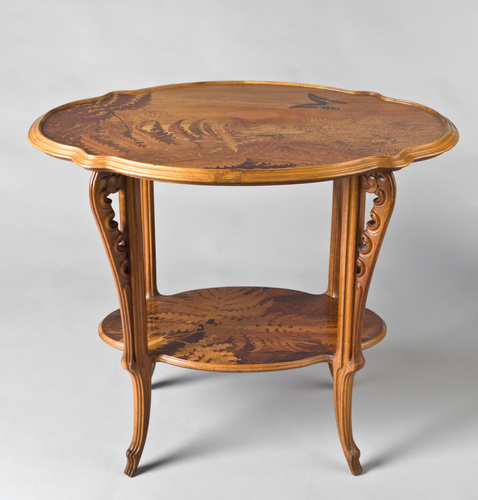 Emile Gallé - Table à thé à double plateau ovale, modèle "Fougères"