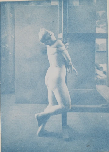Femme nue de trois-quarts dos, attachée, appuyée sur une barre - Charles-François Jeandel