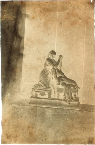 Alphonse Davanne - Groupe statuaire, femme et enfant