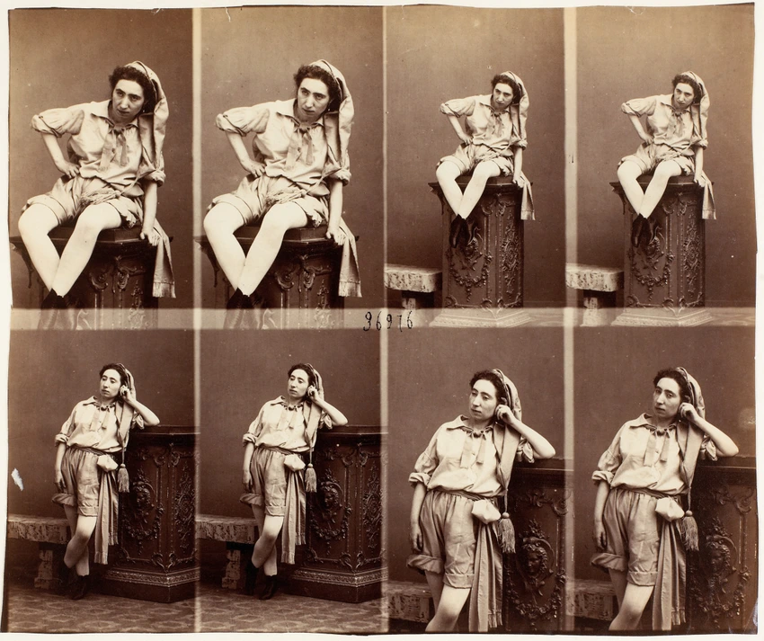 André Adolphe Eugène Disdéri - Mme Amélie en huit poses, quatre assis, quatre en...