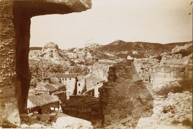 Auguste Delaherche - Les Baux, village