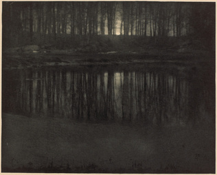 Edward Steichen - Moonlight : the Pond