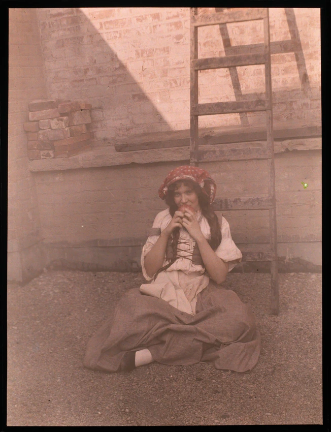 Paul Haviland - Jeune femme assise, mangeant une pomme