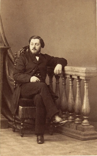 André Adolphe Eugène Disdéri - Gustave Eiffel, accoudé à une balustrade