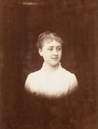 Wilhem Benque - Jeune femme en buste