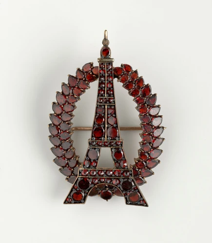 Anonyme - Broche ornée d'une tour Eiffel