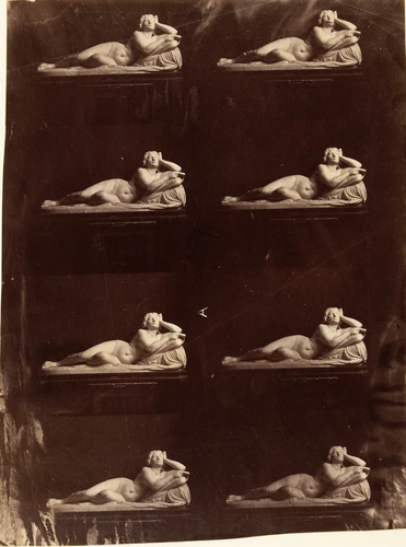 André Adolphe Eugène Disdéri - Planche avec huit sculptures de femme allongée