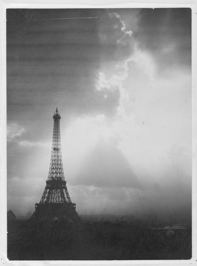 Gabriel Loppé - La Tour Eiffel dans le soleil couchant