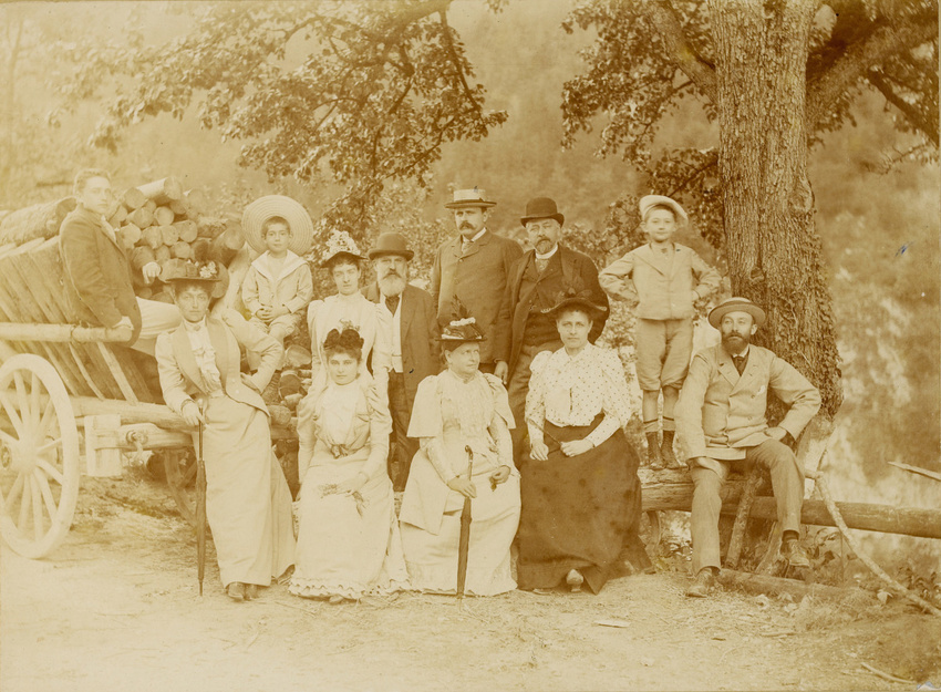 Adolphe Salles - G. Eiffel Claire et Robert Salles. Albert Eiffel et 8 autres pe...