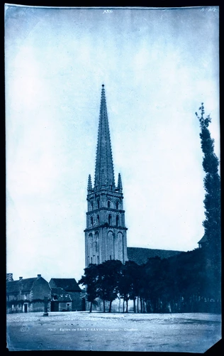 Saint-Savin (Vienne) - Vue sud ouest, église Saint-Savin-et-Saint-Cyprien - Gustave Le Gray