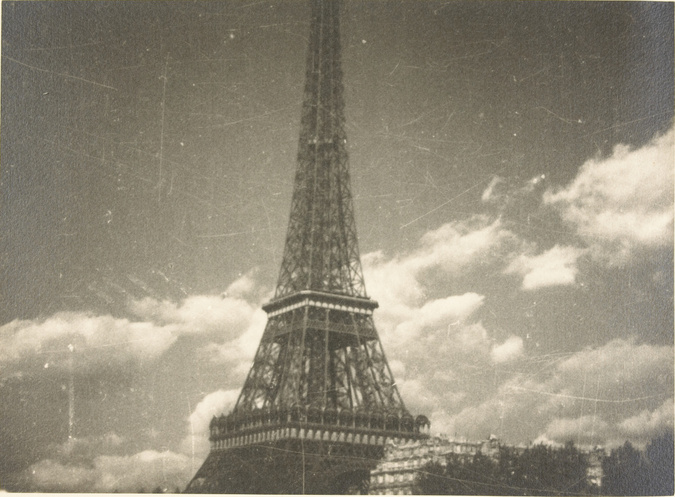 René Clair - Photogramme extrait de "La Tour", court-métrage de René Clair, 1928