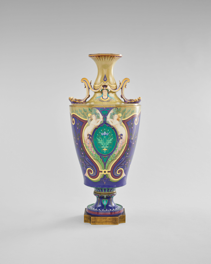 Manufacture de Sèvres - Vase