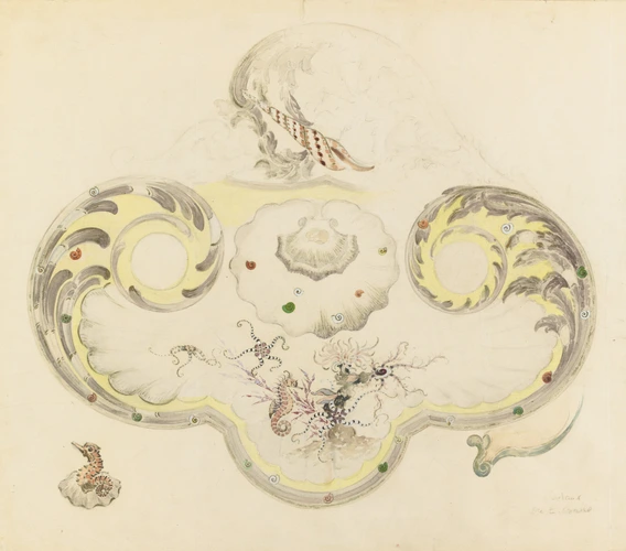 Modèle d'écritoire en faience de forme rocaille, à décor de faune et de flore aquatiques : coquillages, hippocampe, ophiures, escargots, anémones et algues; détail d'un réservoir figurant en ronde-bosse un hippocampe et une coquille - Emile Gallé
