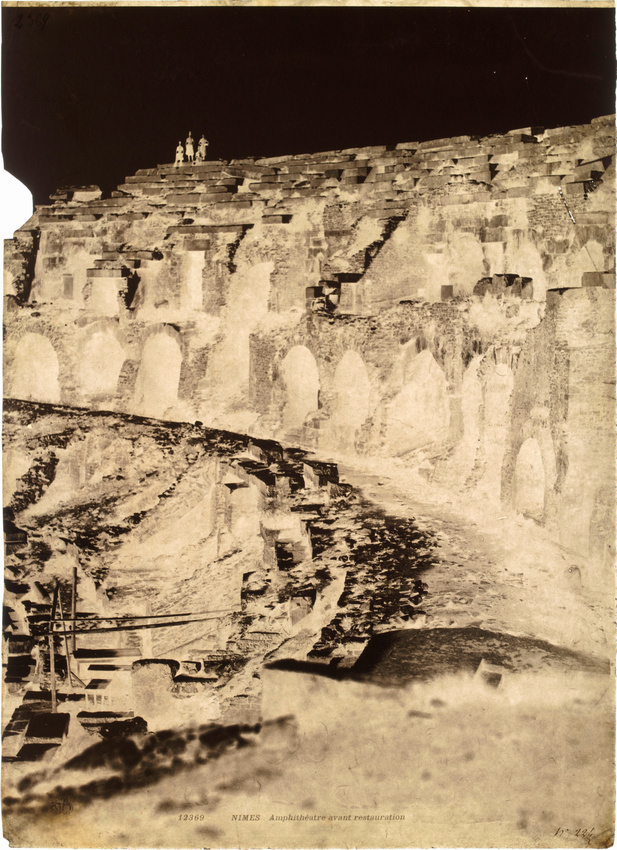 Édouard Baldus - Nîmes (Gard) - Amphithéatre, vue intérieure