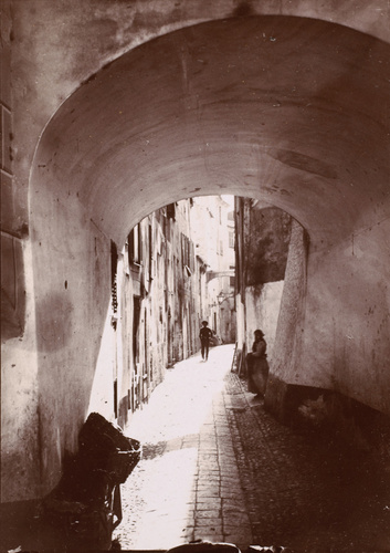 Anonyme - Une rue à Bordighera