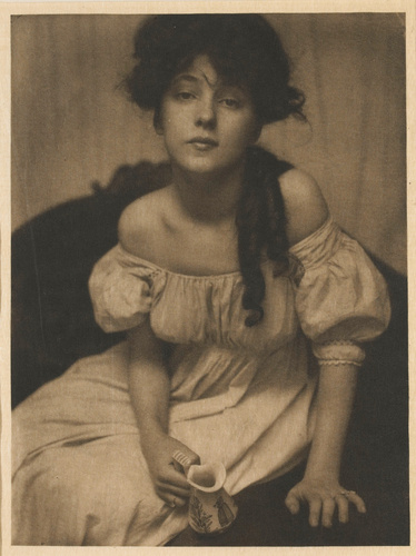 Gertrude Käsebier - Portrait (Miss N.)